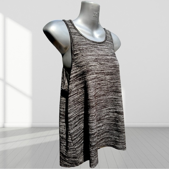 🌸3/$25🌸 woman’s Dynamite camisole size M - Picture 2 of 10